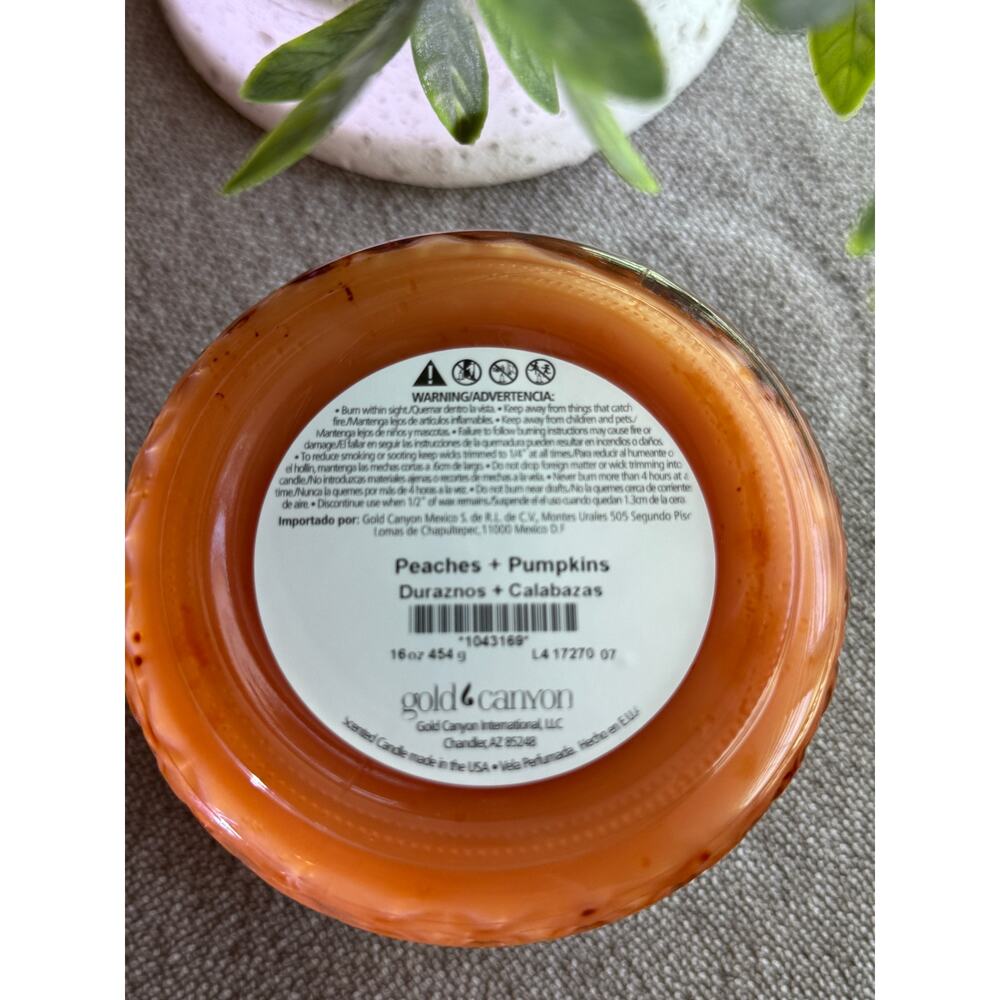 Gold Canyon Candles Med 16oz Peaches & Pumpkin Scented Candle Hard to Find - Picture 2 of 2